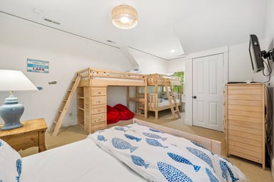 Upper Level Bunk